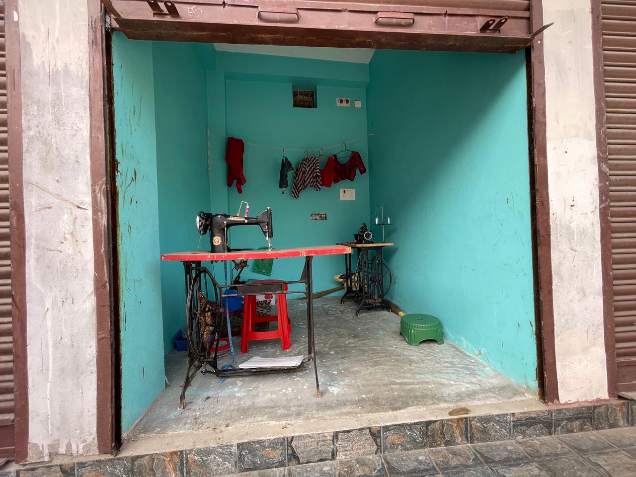 BUILDING/COTTAGE   B006